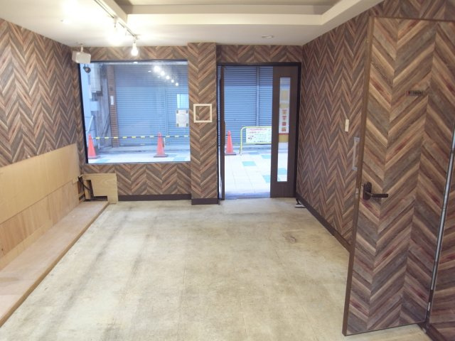 豊中市岡町の店舗事務所