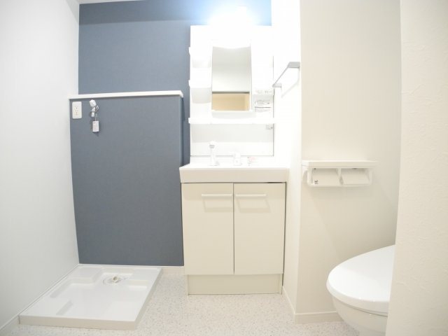 長崎市辻町のアパートの洗面所