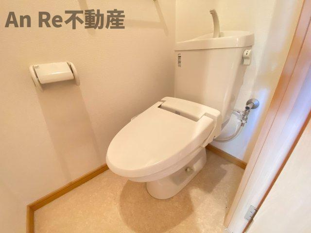 オーベルコートのトイレ|別部屋イメージ写真