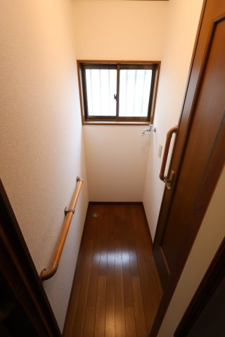 【設備】 | 河内長野市向野町戸建 | 室内洗濯機置場