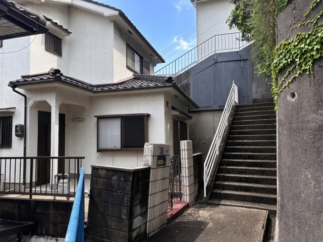 神戸市垂水区千鳥が丘戸建の前面道路含む現地写真
