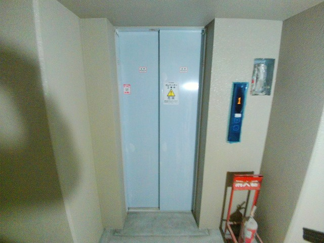 ジョイフル神戸摂津本山のその他共用部分|エレベーター