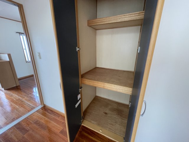 なみへいマンションの収納