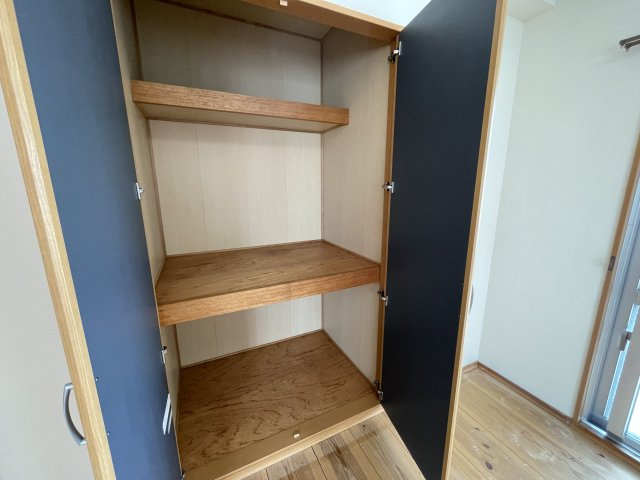 なみへいマンションの収納