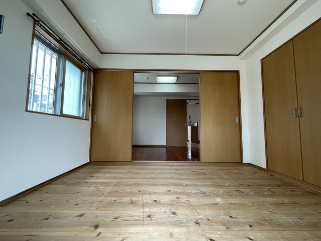 なみへいマンションの和室