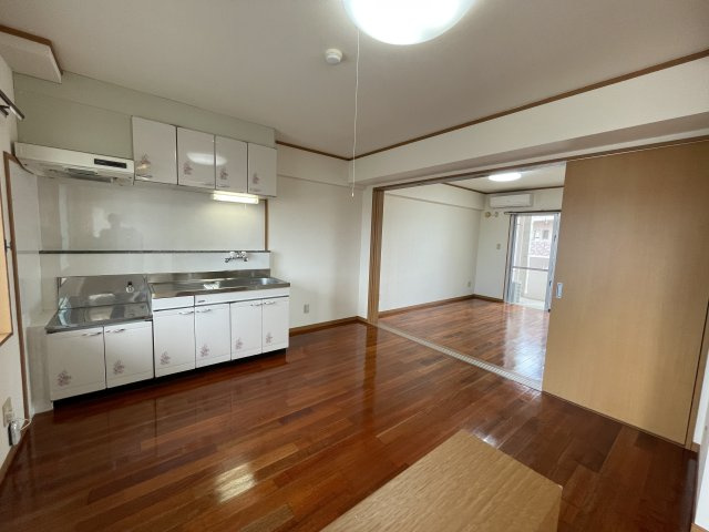 なみへいマンションの居間・リビング