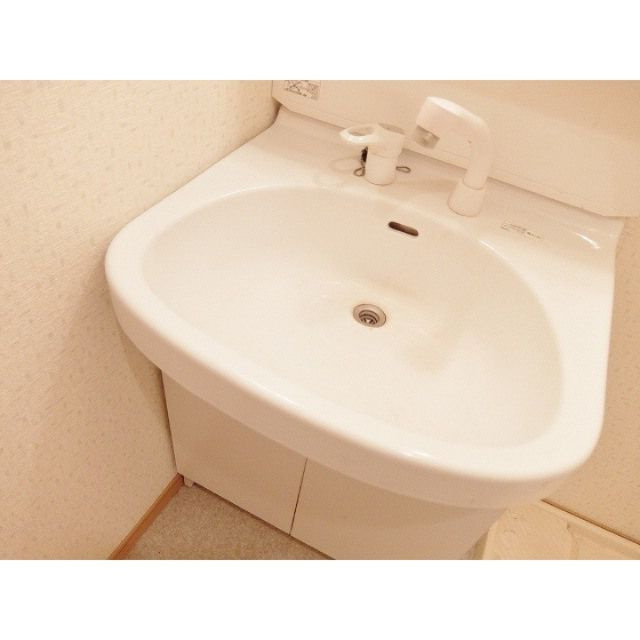アムール　ラペの独立洗面台