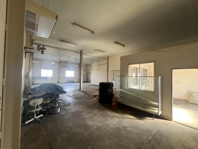 新井町貸倉庫・作業所