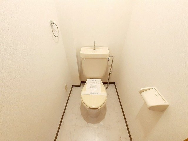 【トイレ】 | エルカーサ引野 | 清潔感のあるトイレです