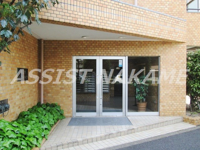 都立大イーストハイツのエントランス