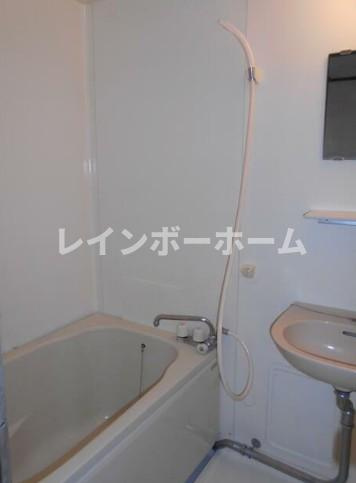 ロアジール中村の浴室
