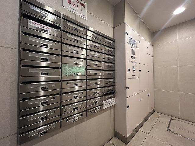 ブランズ東中野プレシアスの設備|ブランズ東中野プレシアス：便利な宅配ボックス付きマンションです！
