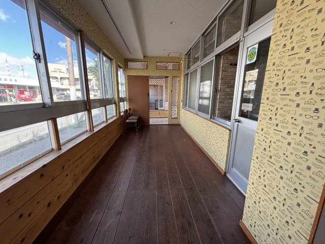山田店舗のロビー