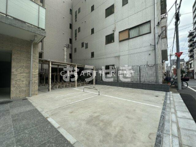 ＧＲＡＮ　ＰＡＳＥＯ　三ノ輪の駐車場