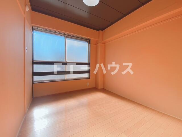 水谷ビルの寝室