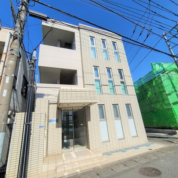 イリブランシールの外観