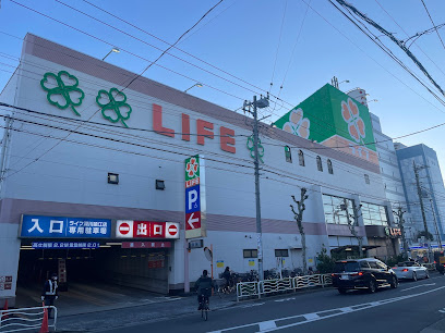 ベルグレードKSトレの周辺