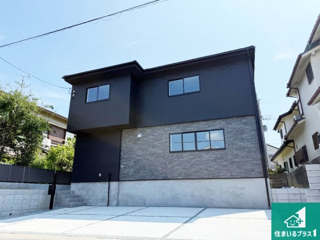 羽曳野市羽曳が丘西　第2期　新築一戸建ての外観|現在建築中！落ち着いた街並みで新生活を始めることが出来そう！周辺の物件も併せてご紹介させて頂きます！