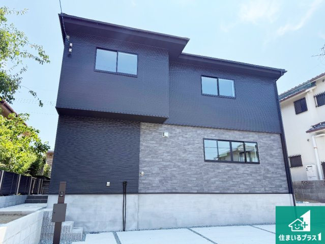 羽曳野市羽曳が丘西　第2期　新築一戸建ての外観|現在建築中！落ち着いた街並みで新生活を始めることが出来そう！周辺の物件も併せてご紹介させて頂きます！