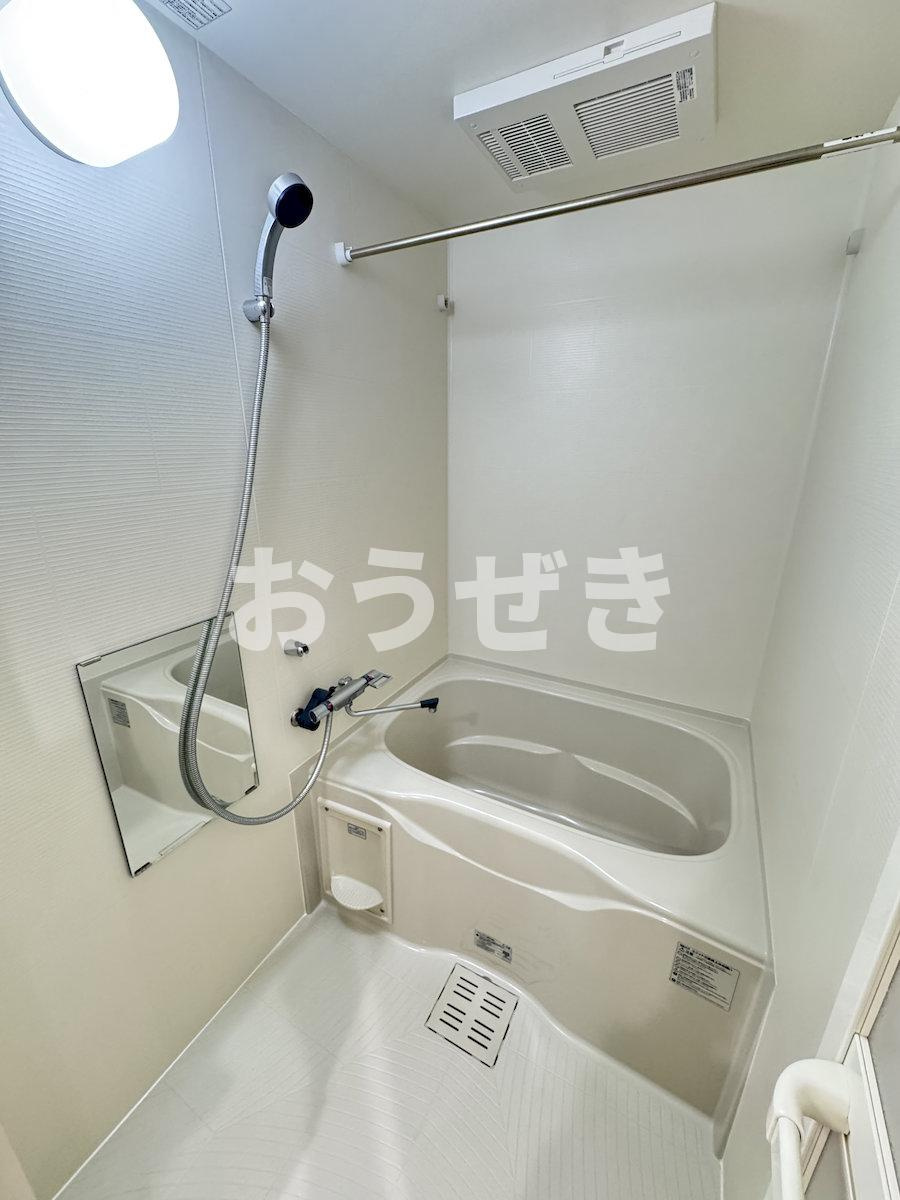 アルファコート東あずまの浴室