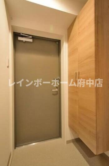 テオリア府中の玄関