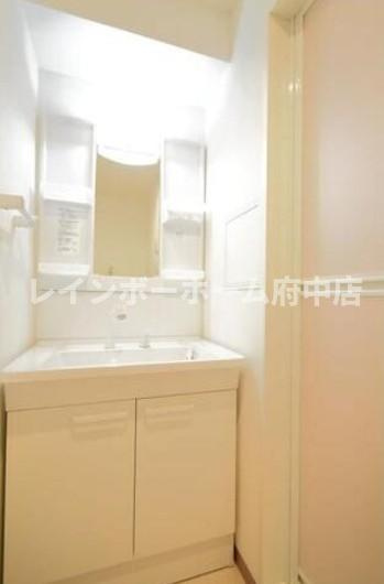 テオリア府中の独立洗面台