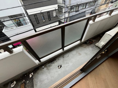 【バルコニー】 | 八番館
