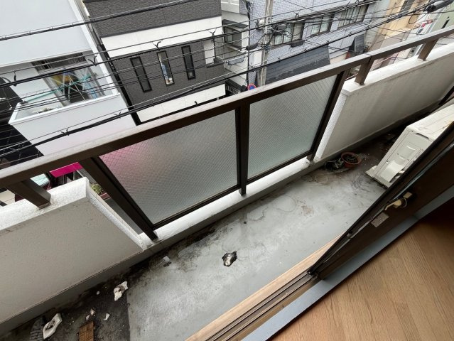 【バルコニー】 | 八番館