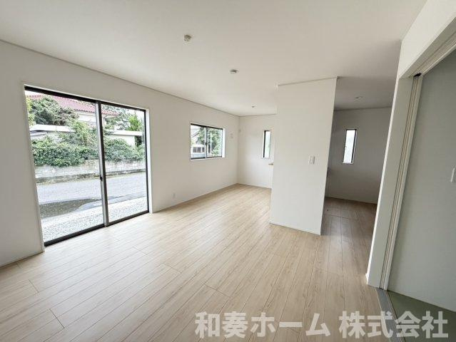 クレイドルガーデン鳴門市撫養町南浜第2の居間・リビング