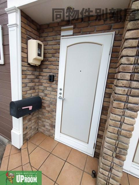 さくら弐番館の玄関