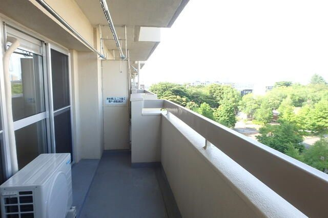 赤羽台四丁目住宅の玄関
