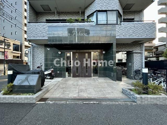 サンパレス小岩のエントランス|【エントランス】マンションのエントランスは、その物件の印象を決める、顔とも言える場所です。毎日通る場所ですからきれいなのが一番です。