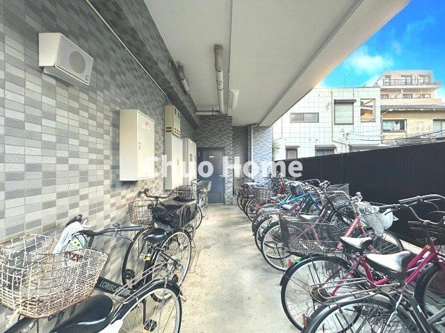 サンパレス小岩の駐輪場|【自転車置き場】最新の空き状況や費用などの詳細は担当スタッフまでお問い合わせください。