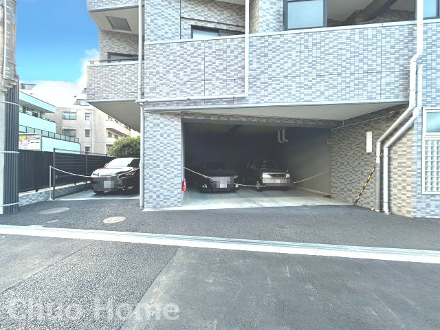 サンパレス小岩の駐車場|【敷地内駐車場】最新の空き状況や費用などの詳細は担当スタッフまでお問い合わせください。