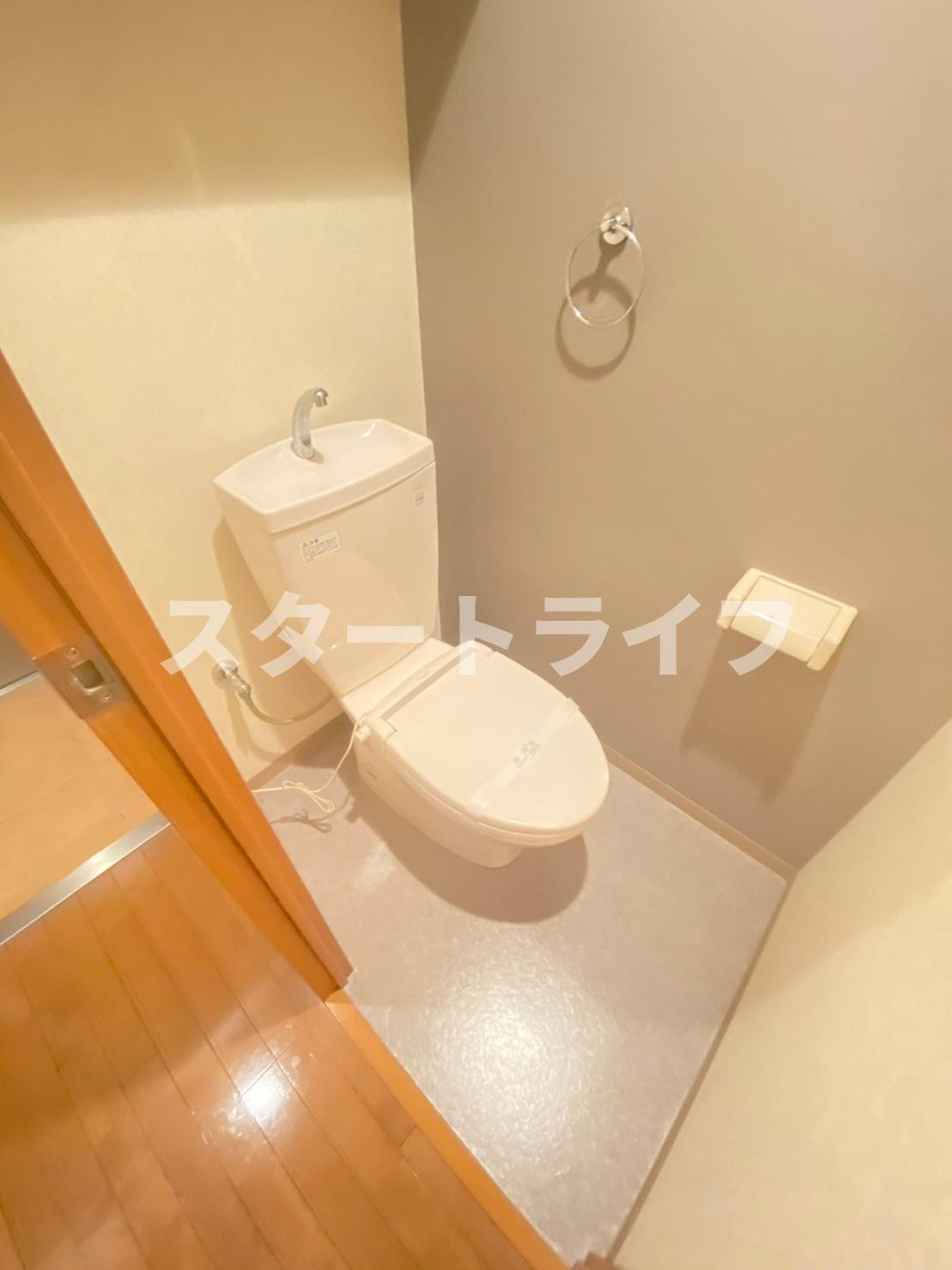 大阪市東淀川区淡路３丁目の賃貸マンションのトイレ