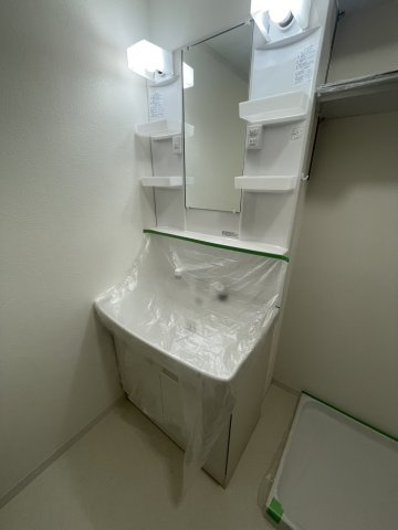グレースコート甲東園の洗面所|スペースが確保できる洗面所です