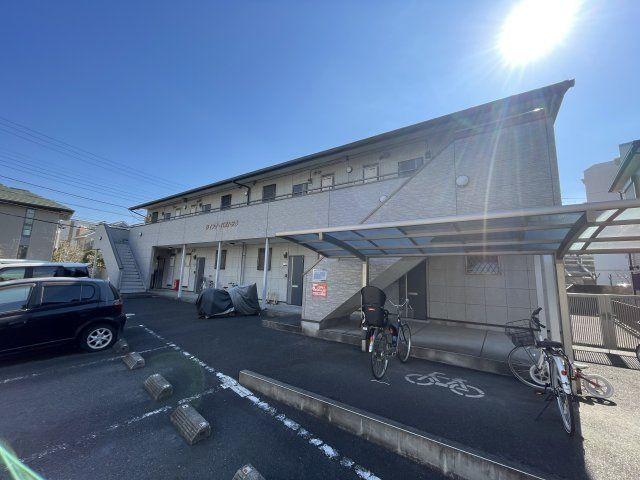 ウイング・パストラルの外観