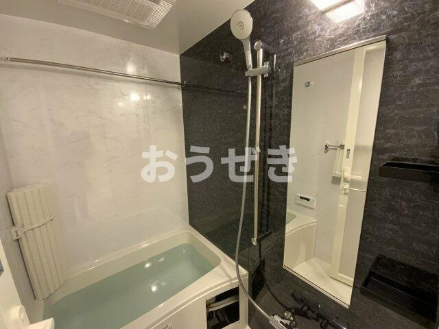 コンシェリア門前仲町　ＡＱＵＡ　ＶＥＲＴの浴室