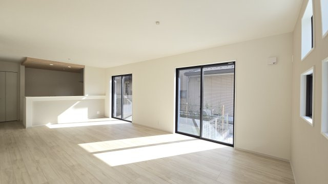 【居間・リビング】 | 藤沢市長後5期 新築戸建 全2棟