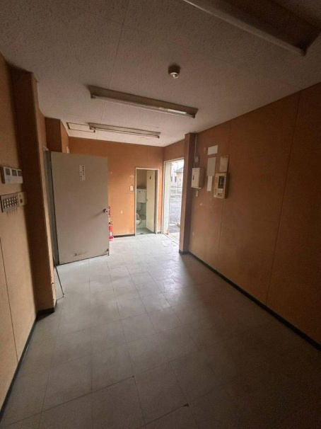 さいたま市見沼区大字南中野の店舗事務所の内装