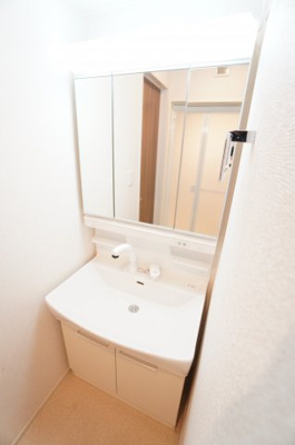 【独立洗面台】 | グランアベニュー | ※同物件・反転タイプの写真です。