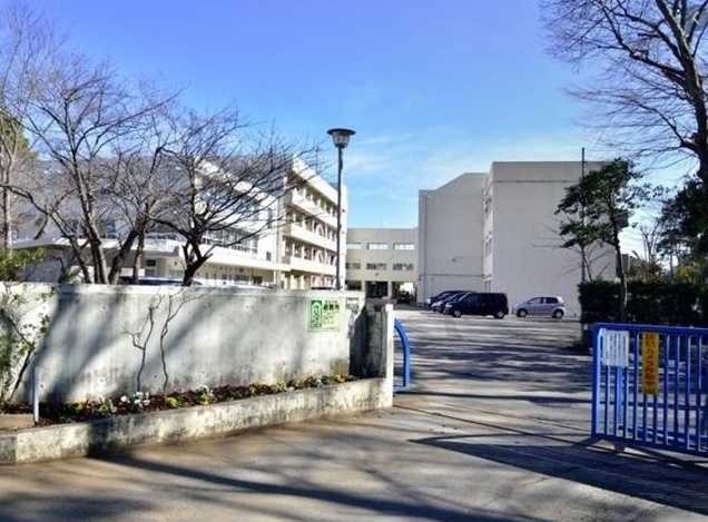 船橋市坪井西１丁目１期の周辺|坪井中学校