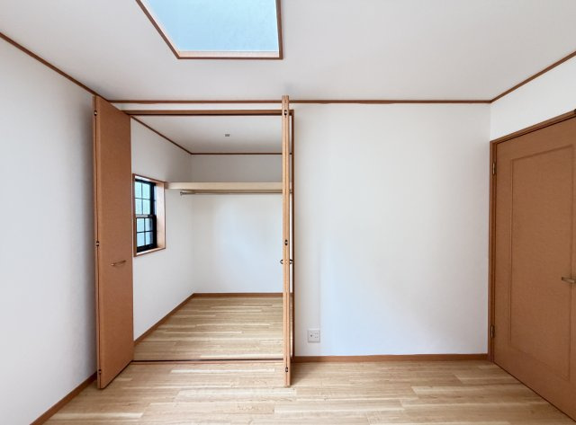 香芝市下田東3丁目の子供部屋|洋室6帖　大容量収納付き