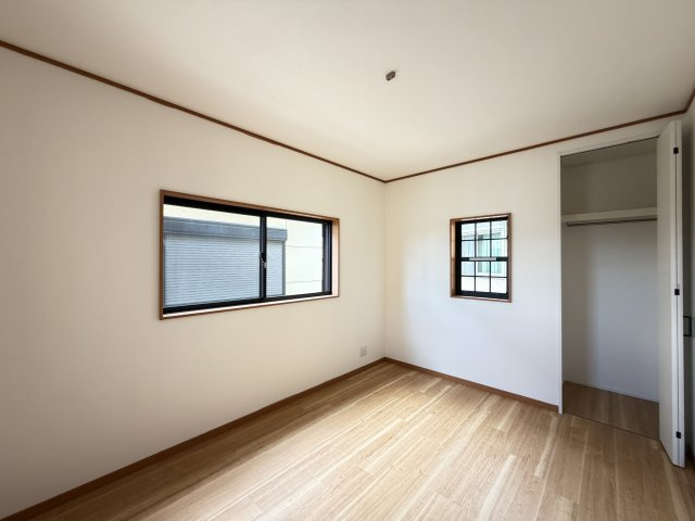 香芝市下田東3丁目の洋室|洋室6帖　クローゼット付き