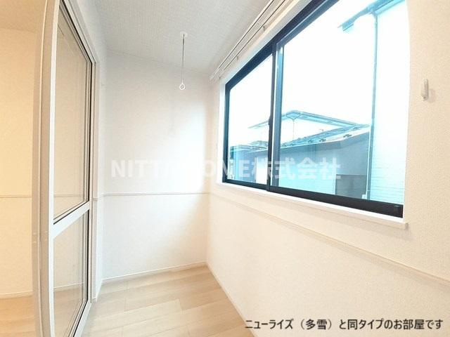 豊岡市伏のアパートのバルコニー|【完成イメージ】人気のサンルームのお部屋☆彡