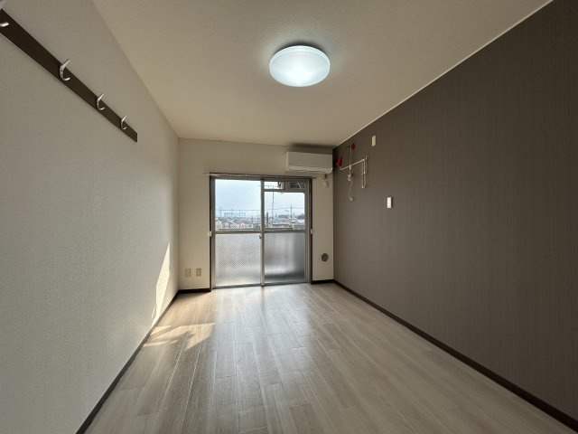 エマーユ若葉の洋室|同タイプ別部屋写真となります。