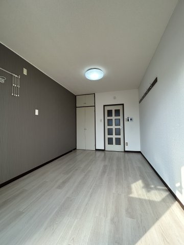エマーユ若葉の洋室|同タイプ別部屋写真となります。