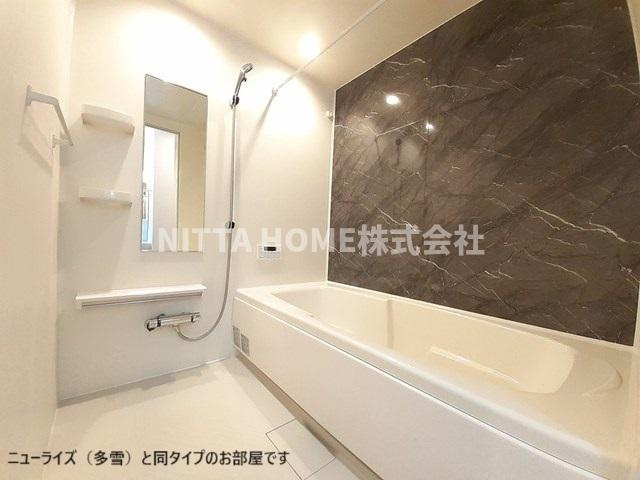 豊岡市伏のアパートの浴室|【完成イメージ】１坪以上の大きなお風呂も魅力的◎