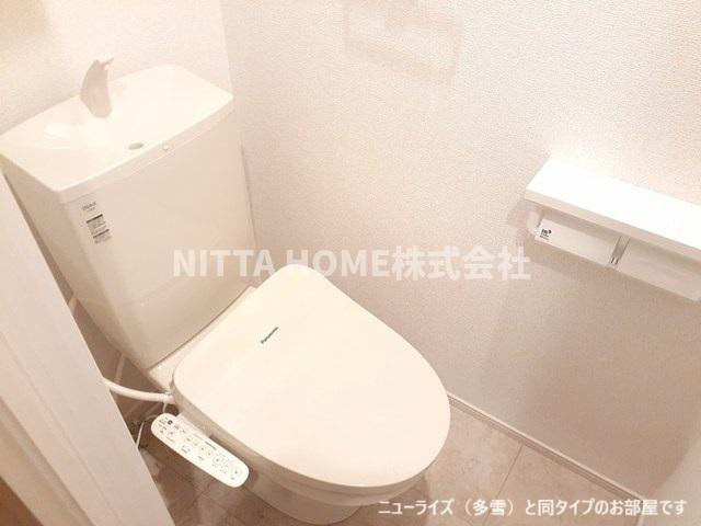豊岡市伏のアパートのトイレ|【完成イメージ】温水洗浄付きのトイレです◆