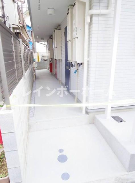 CASA宝町のエントランス